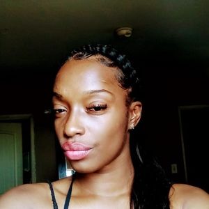 Meet your Posher, Latricia